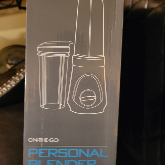 Living Solutions On The Go Personal Blender - Picture 2 of 5